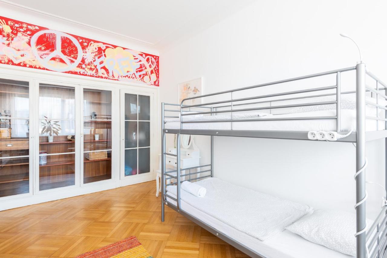Mcsleep Hostel Prague Exterior photo